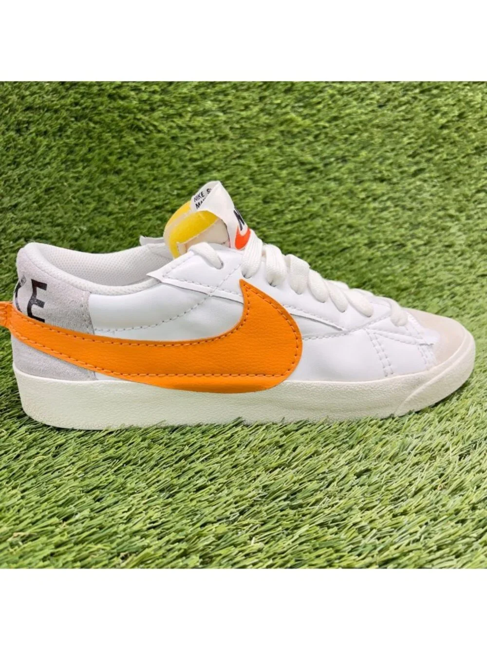 Nike Blazer Low '77 Jumbo Mens Size 11.5 White Orange Athletic Shoes Sneakers